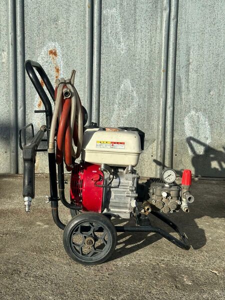 H8. スーパー工業 エンジン式高圧洗浄機SEC-1310-2NーTA本体,ガン & 給水ホース 3.7KW/5PS