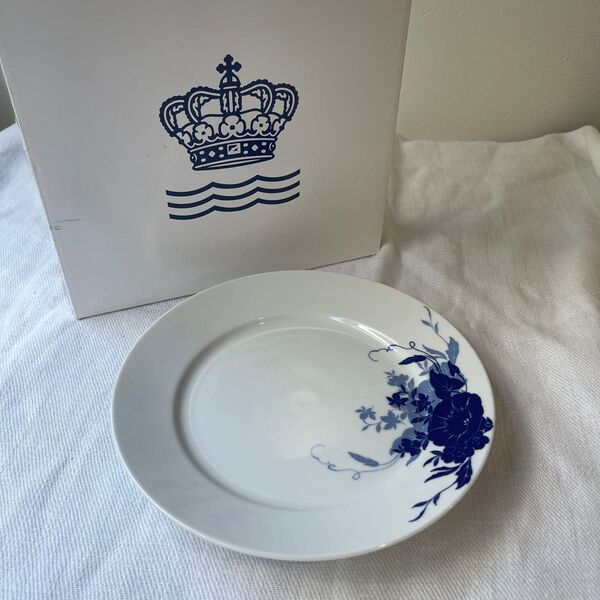 ロイヤルコペンハーゲン フラワーシルエット 大皿 プレート 22㎝ 未使用 ROYAL COPENHAGEN