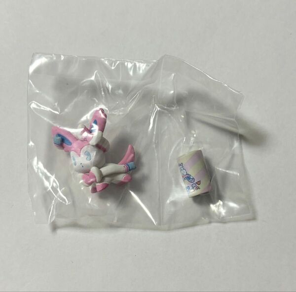 ポケモン ミックスオレ ニンフィア フィギュアコレクション ポケモンセンター限定 ガチャ