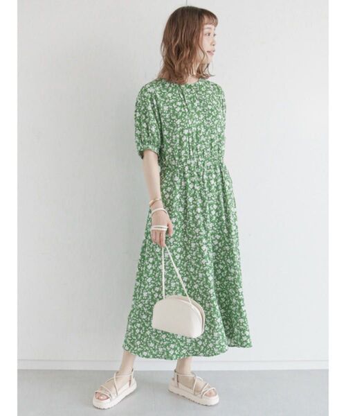新品 エヘカソポ 花柄 クルーネックワンピース パフスリーブ ロングワンピース 半袖ワンピース グリーン 小花柄 ロング
