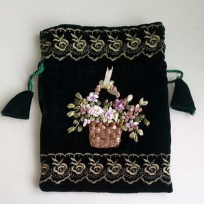 ハンドメイド 巾着袋 ベルベット リボン刺繍 花かご グリーン