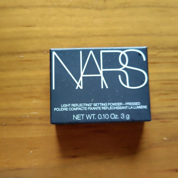 【NARS】 ライトリフレクティングセッティングパウダー 3g