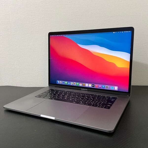 MacBook Pro 15インチ 2016 A1707 アップル Core i7 16GB/1TB