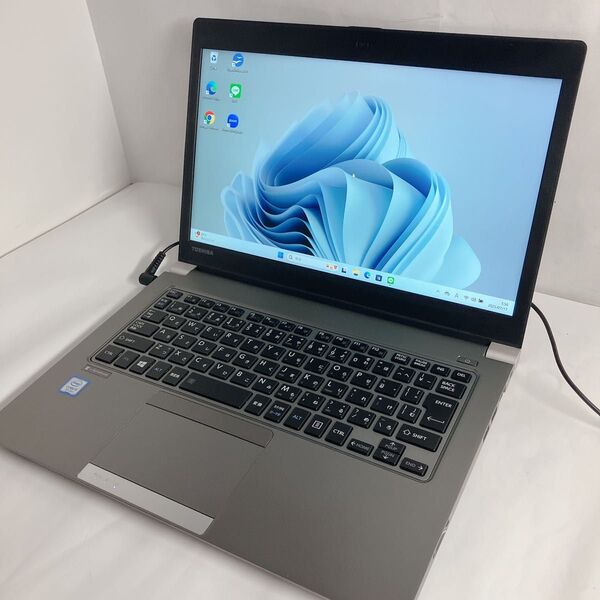 dynabook R63 Win11 コア5-7世代 SSD搭載 13.3インチ ノートPC