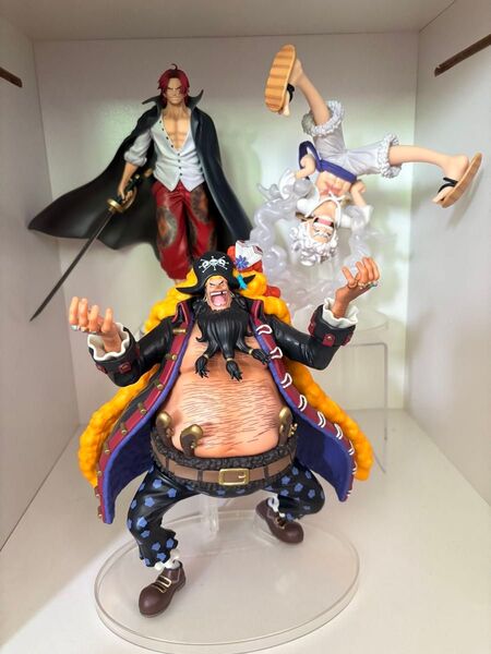 ONE PIECE ワンピース 一番くじ 新四皇 A賞シャンクス B賞黒ひげティーチ ラストワン賞ニカルフィ フィギュアセット