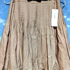 CHIC・TO BE CHIC プリーツスカート ピンクベージュ 未使用タグ付き