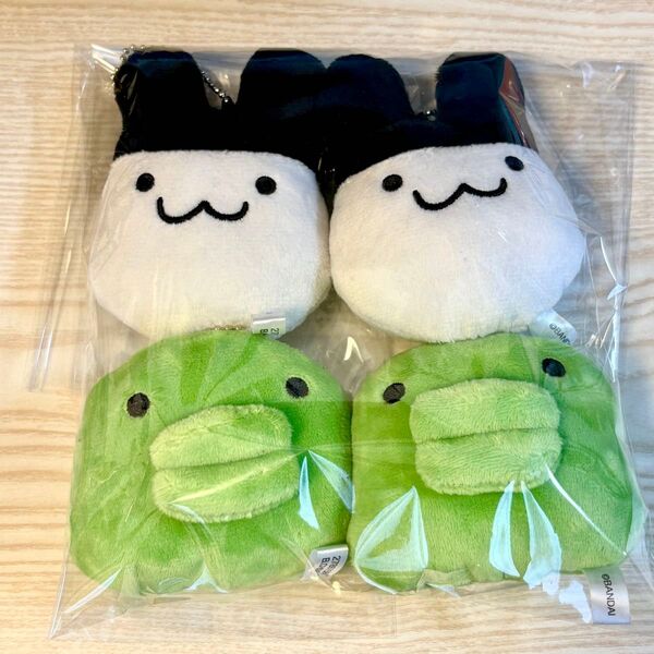 たまごっち フェイスぬいぐるみ ガチャガチャ みみっち2個 くちぱっち2個