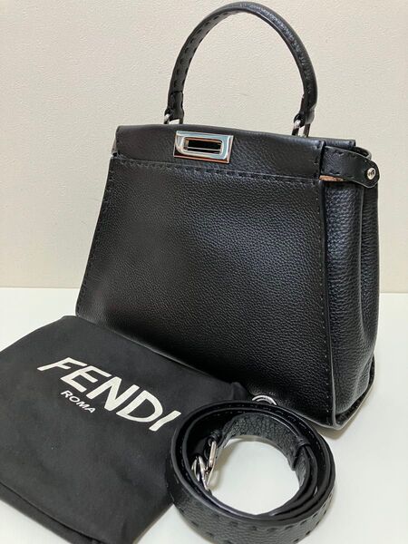 超美品★FENDI フェンディ ピーカブー セレリア 2way ショルダーバッグ ハンドバッグ ミディアム ブラック 黒 正規品