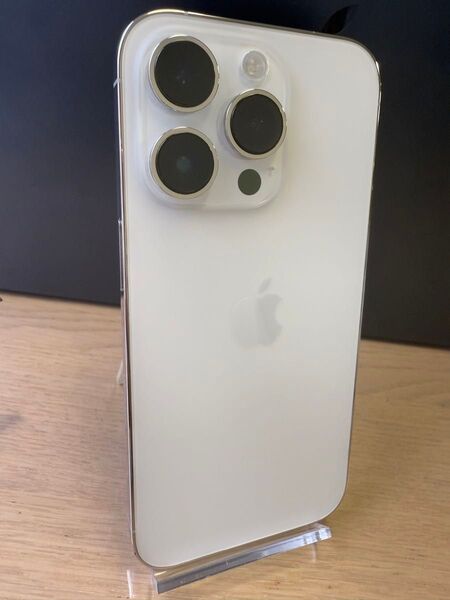 美品 Apple iPhone 14 Pro 128GBシルバー■SIMフリー バッテリー87%