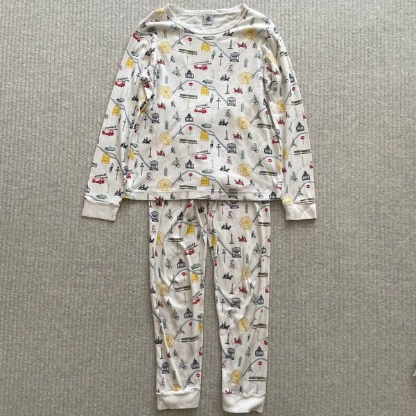 プチバトー パジャマ 140cm 10ans 定価8000円 セットアップ 長袖 コットン 綿 petit bateau パリ柄