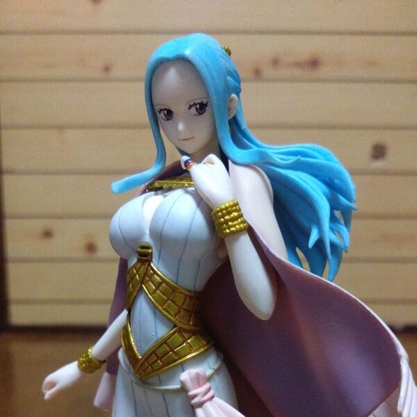 一番くじ ワンピース GIRLS COLLECTION vol.2 The Storong Girls C賞 ビビ フィギュア