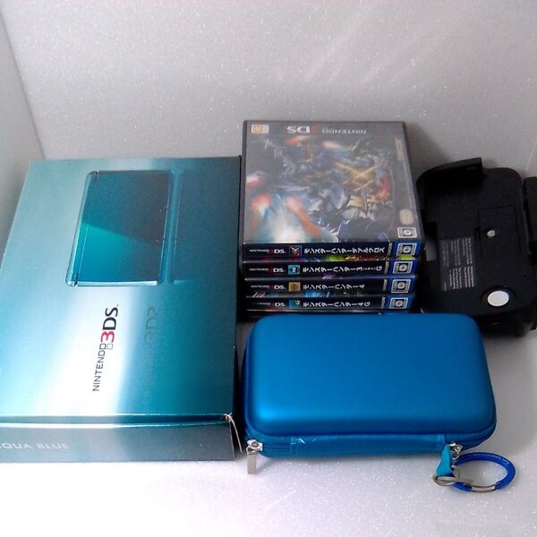 ニンテンドー3DS アクアブルー 箱有り完品、収納ケース モンハンソフト5タイトル セット