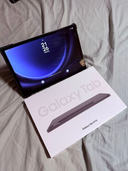 Galaxy Tab S9 FE グレー タブレット