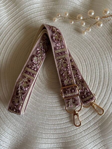 インド刺繍リボンショルダーベルト*スマホショルダーストラップ*カメラストラップ*ハンディー扇風機ストラップ