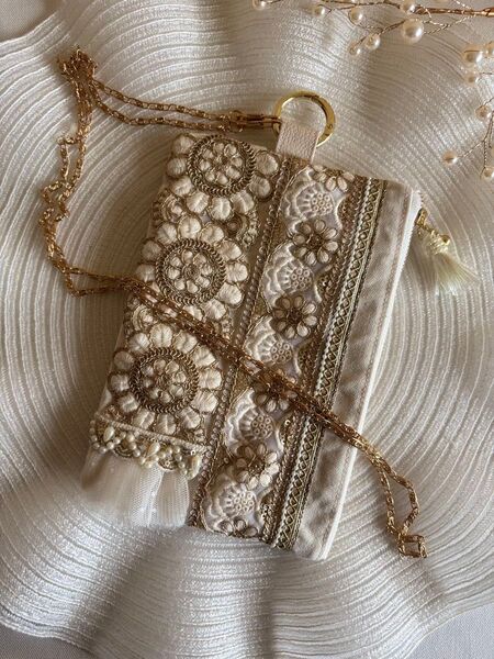 スマホショルダーポーチ*インド刺繍リボンショルダーポーチ*メイクポーチ*お財布ポーチ