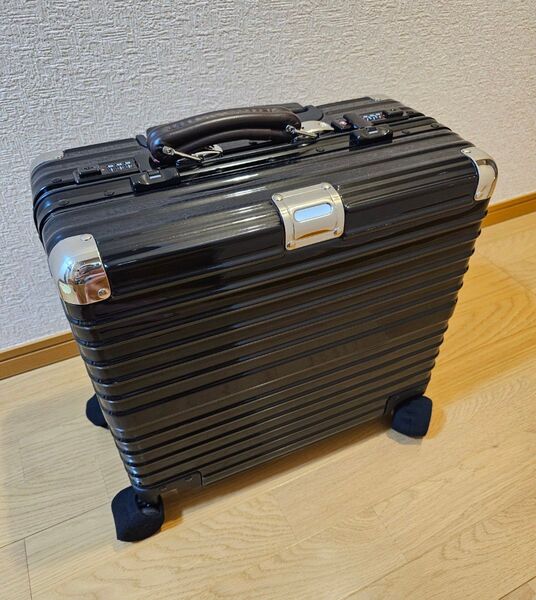 ☆ ビジネスキャリー リモワ風 機内持ち込みサイズ 美品