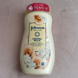 【ジョンソン】ボディケア アロマミルク エクストラケア 200ml ジョンソン ローズとジャスミンの香り