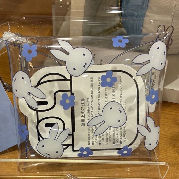 新品 miffy ブルードレス クリア マルチケース SS / イヤホン カラビナ付 ミッフィー ブルーブルーエ 小物 ポーチ