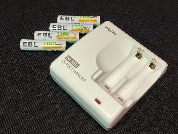 ■ SANYO 充電式ニッケル水素電池 急速充電器 NC-MDR02 ■ EBL 単4形 充電式ニッケル水素電池