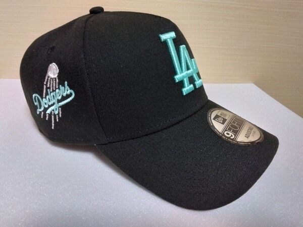 【海外限定】 NEWERA 9FORTY A-Frame キャップ ドジャース ブラック ティファニーブルー サイドパッチ