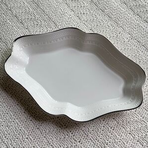【未使用品】WEDGWOOD INTAGLIO プラチナ ダイヤディッシュ オーバルプレート