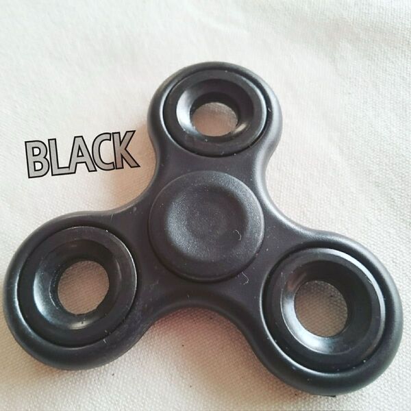 ハンドスピナー ブラック 箱入り ABS製 ストレス解消 集中力 Hand spinner 黒