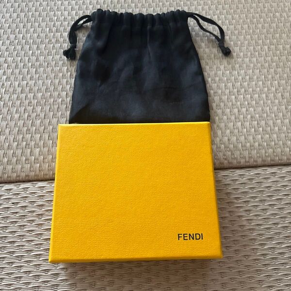 FENDI フェンディ 巾着袋 収納箱 巾着袋 保存袋 布袋