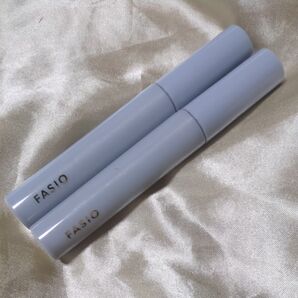 ファシオのパーマネントグリッターマスカラ 101 Gold&102 Crystal