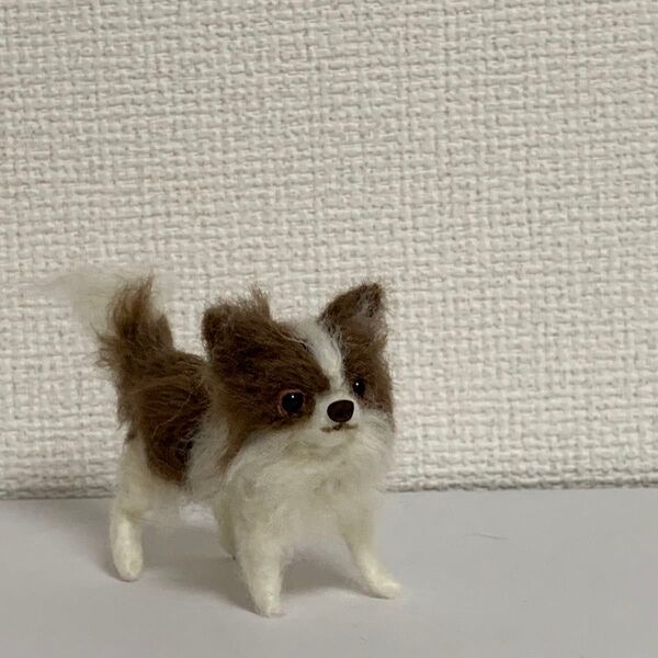 ハンドメイド 羊毛フェルト チョコホワイトチワワ