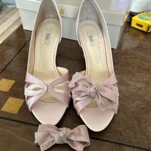 Pitti オープントゥパンプス&リボンコサージュ ピンクベージュ 23cm