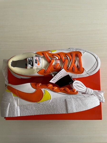 国内正規新品 27.5cm SACAI × NIKE BLAZER LOW MAGMA ORANGE