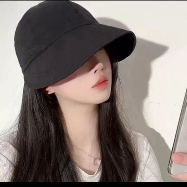 新品未着用つば広 帽子 UVカットバケットハット 折りたたみ 小顔効果 夏 紫外線対策帽子 黒 ブラック帽子が飛ばないクリップ付き