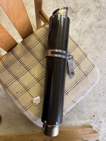最終価格!MAVERICK MV83カーボンサイレンサー汎用60.5mm 400mm