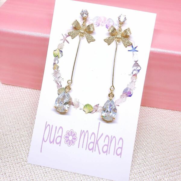 pua makana★ハンドメイド★ゴールドリボンクリスタルドロップピアス