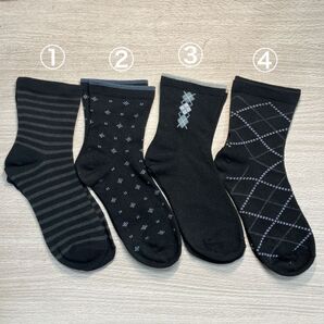 未使用黒靴下4足セット