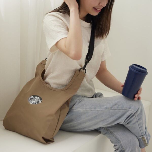 海外starbucks★スタバ★ショルダー型エコバッグ ショルダーバッグ ベージュ スターバックス 国内未発売 台湾