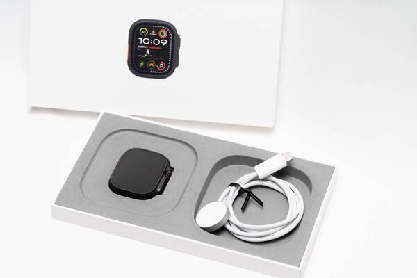 アップルケア+ 来年11月迄保護フィルム Apple Watch ULTRA2 ブラックチタニウム ウォッチウルトラ2 black