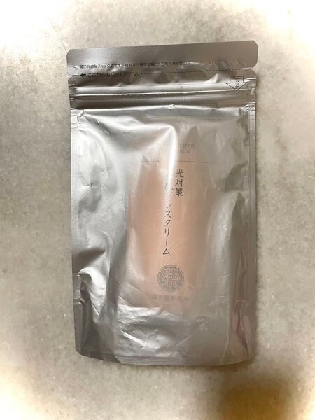 未使用 ドモホルンリンクル 光対策 ドレスクリーム 25g 日焼け止め