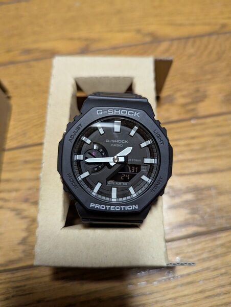 【中古品】CASIO G-SHOCK GA-2100-1AJF 箱、説明書有り