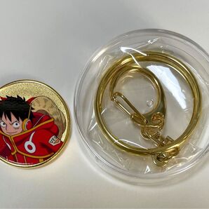 【新品】 ONE PIECE ワンピース エッグヘッド ルフィ 記念メダル&キーホルダー 茶平工業