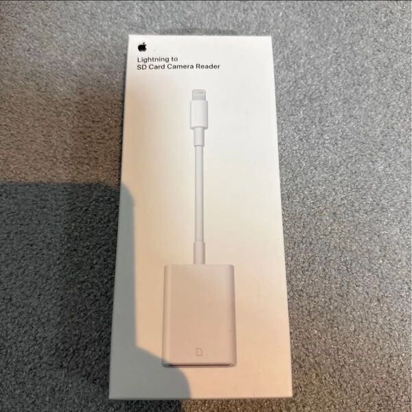 Apple Lightning SDカード カメラリーダー MJYT2AM/A