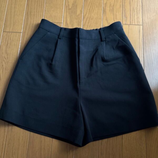 アーバンリサーチ★黒★ショートパンツ