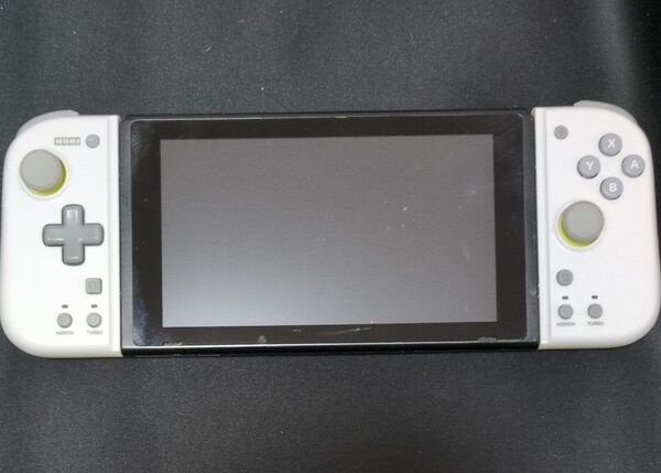 【未対策機】Nintendo Switch + HORI Nintendo Switch コントローラー オフホワイト