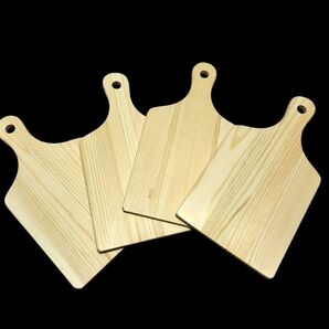 【11/13更新】 ウッドカッティングボード カッティングボード まな板 天然素材 厚み0.9cm ハンドル付き 取っ手付き 木製