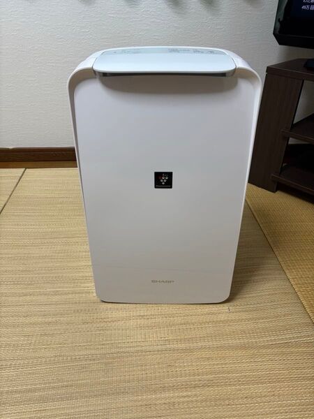 SHARP CV-P71-W プラズマクラスター ホワイト 除湿器 衣類乾燥除湿機 シャープ 説明書付き