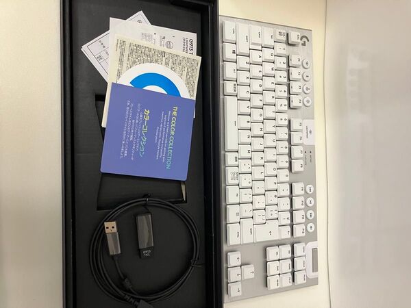 ロジクール G913 テンキーレスLIGHTSPEEDワイヤレスキーボード タクタイル G913-TKL-TCWH (ホワイト)