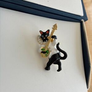 ブローチ猫黒猫三味線ダンス猫ちゃん夏旅行目印に帯留めお祭り浴衣