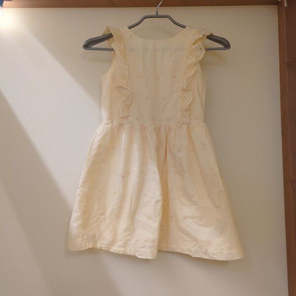 ☆ノースリーブワンピース イエロー レース 130 gap kids