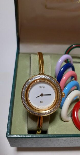 正規品超美品/GUCCI チェンジベゼルウォッチ レディース 腕時計ラストストーン【箱付き】電池交換済み