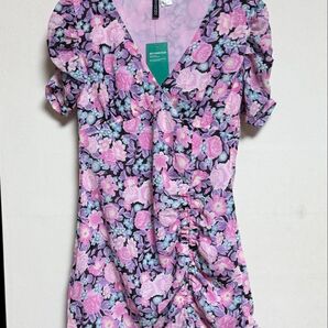 H&M Vネック 花柄 パフスリーブ フリル ワンピース